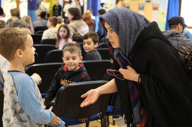 Iskolába hívogató