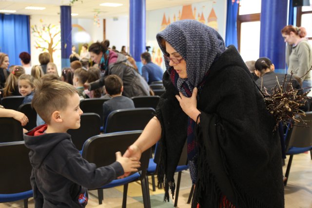 Iskolába hívogató