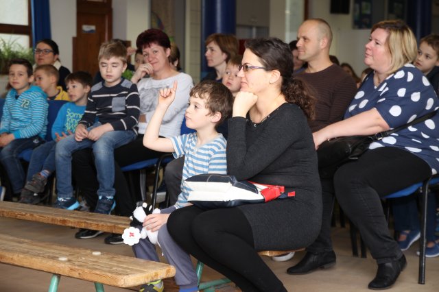 Iskolába hívogató