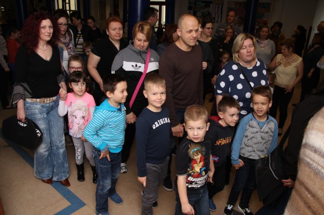 Iskolába hívogató