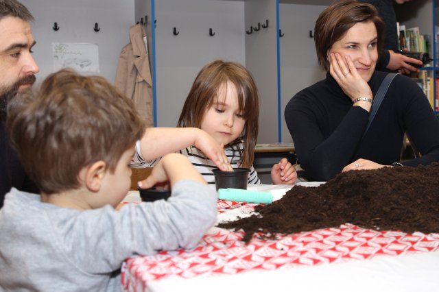 Iskolába hívogató