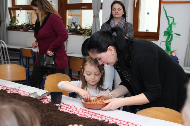 Iskolába hívogató