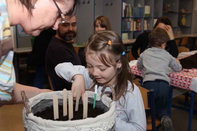 Iskolába hívogató