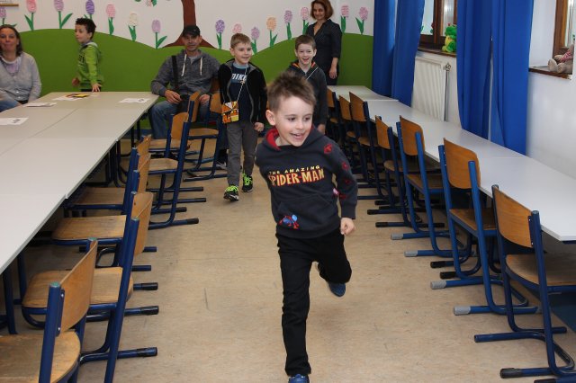 Iskolába hívogató