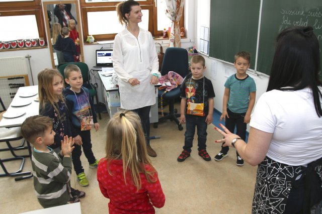 Iskolába hívogató