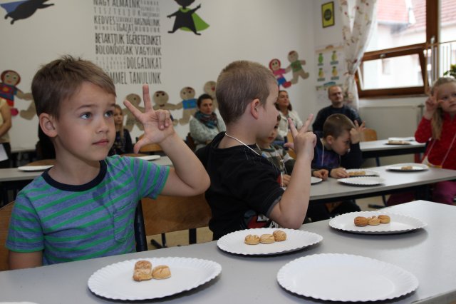 Iskolába hívogató