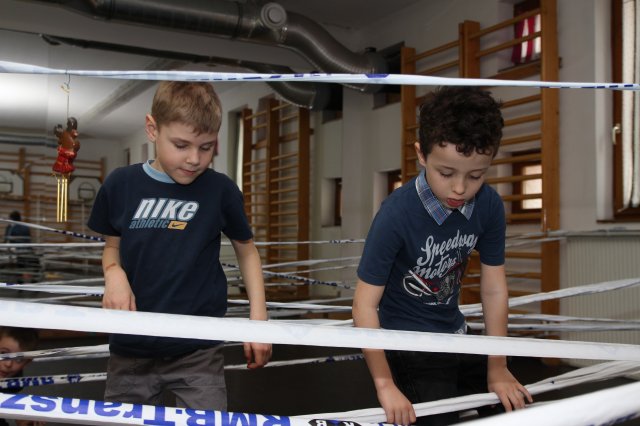 Iskolába hívogató