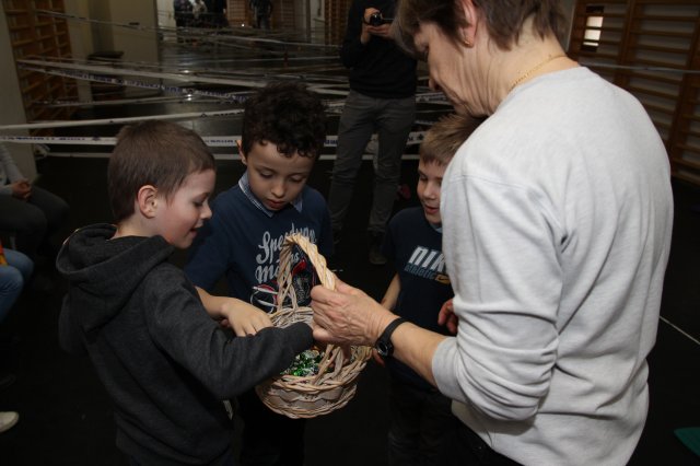 Iskolába hívogató