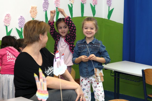 Iskolába hívogató