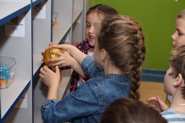 Iskolába hívogató