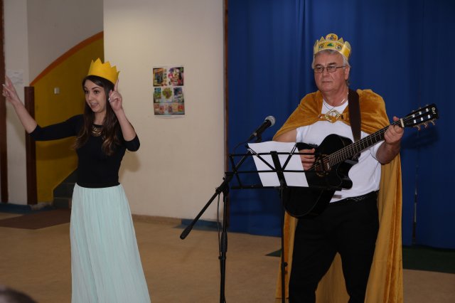 Iskolába hívogató