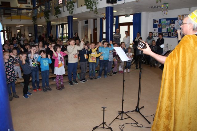 Iskolába hívogató