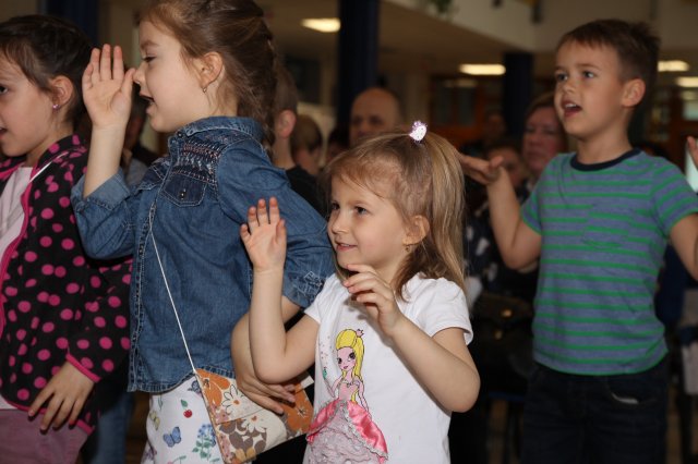 Iskolába hívogató