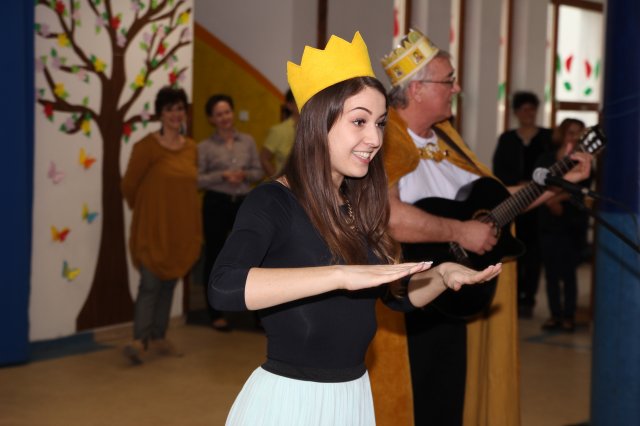 Iskolába hívogató