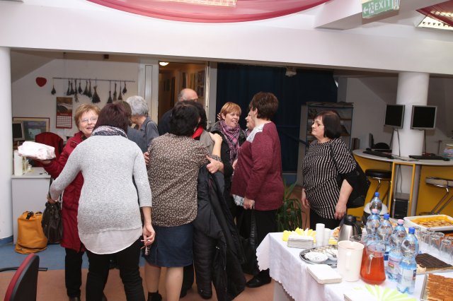 Nyugdíjas pedagógusok köszöntése