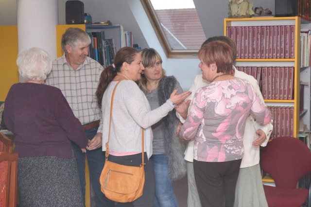 Nyugdíjas pedagógusok köszöntése