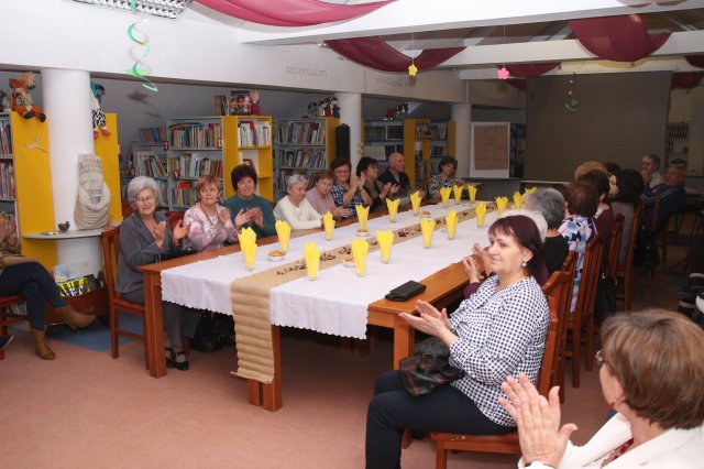 Nyugdíjas pedagógusok köszöntése