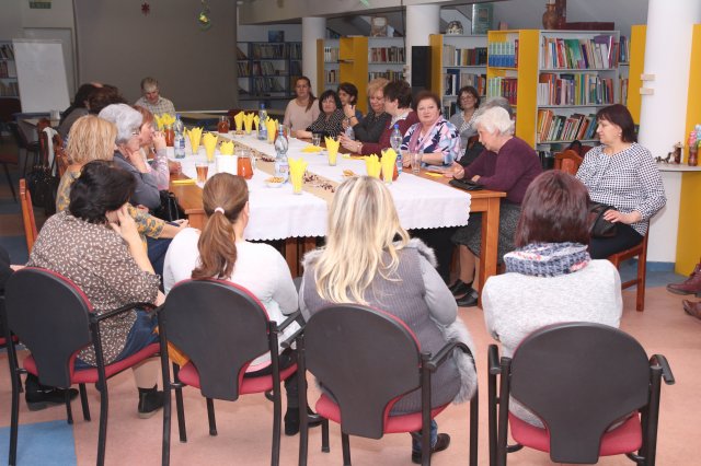 Nyugdíjas pedagógusok köszöntése