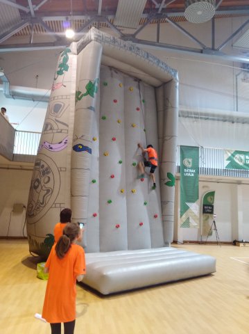 „Bátrak Ligája”