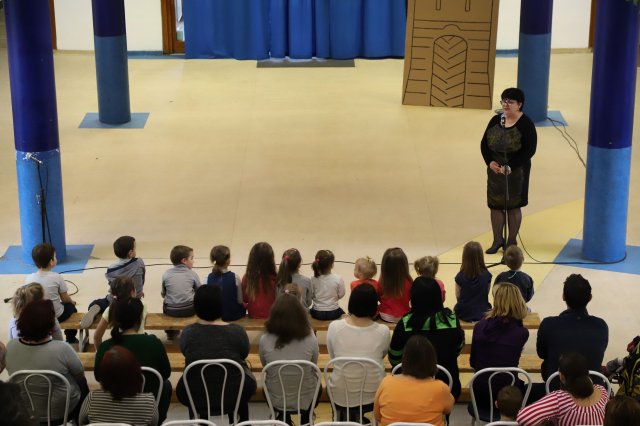 Iskolába hívogató