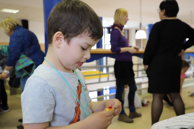 Iskolába hívogató