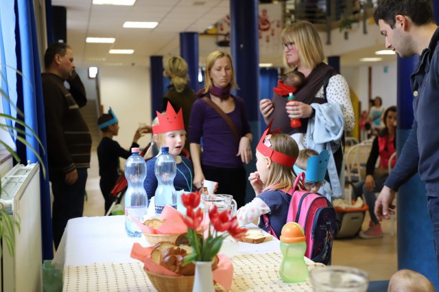 Iskolába hívogató