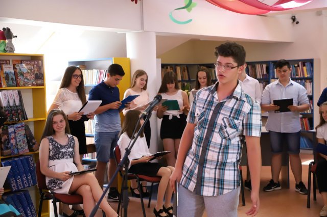 Búcsúzó a pedagógusoktól