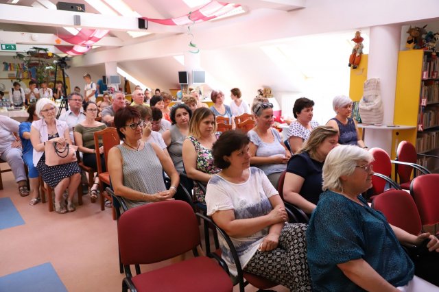 Búcsúzó a pedagógusoktól