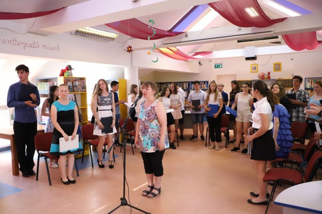 Búcsúzó a pedagógusoktól