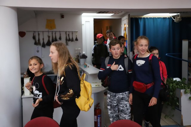 Határon innen és túl