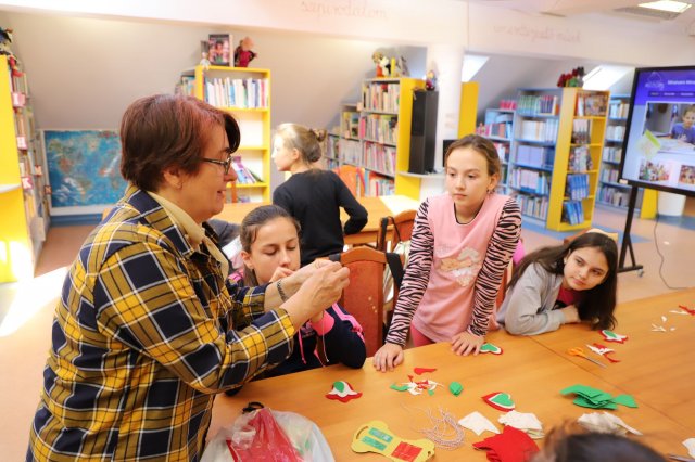 Határon innen és túl