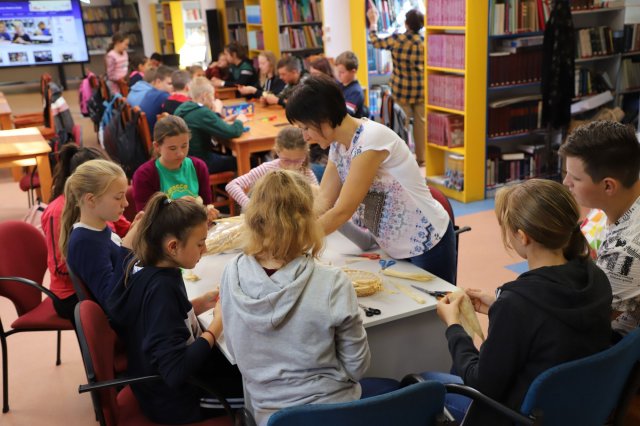 Határon innen és túl