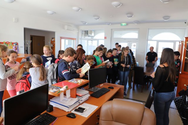 Határon innen és túl