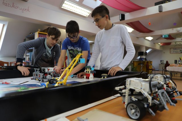 Robotika szakkör bemutatkozója