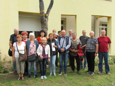 Emlékhellyé vált a TANÍTÓK FÁJA