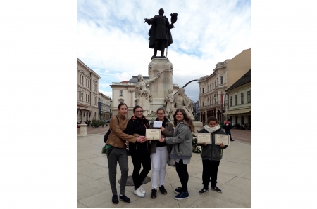 Plak&aacute;tverseny